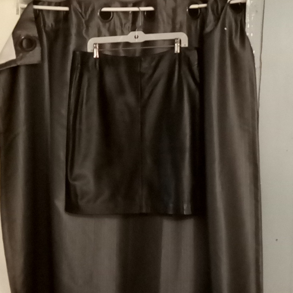 Leather skirt
